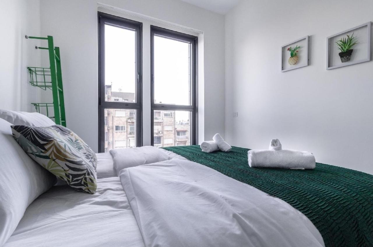 J-Tower Apartments エルサレム エクステリア 写真