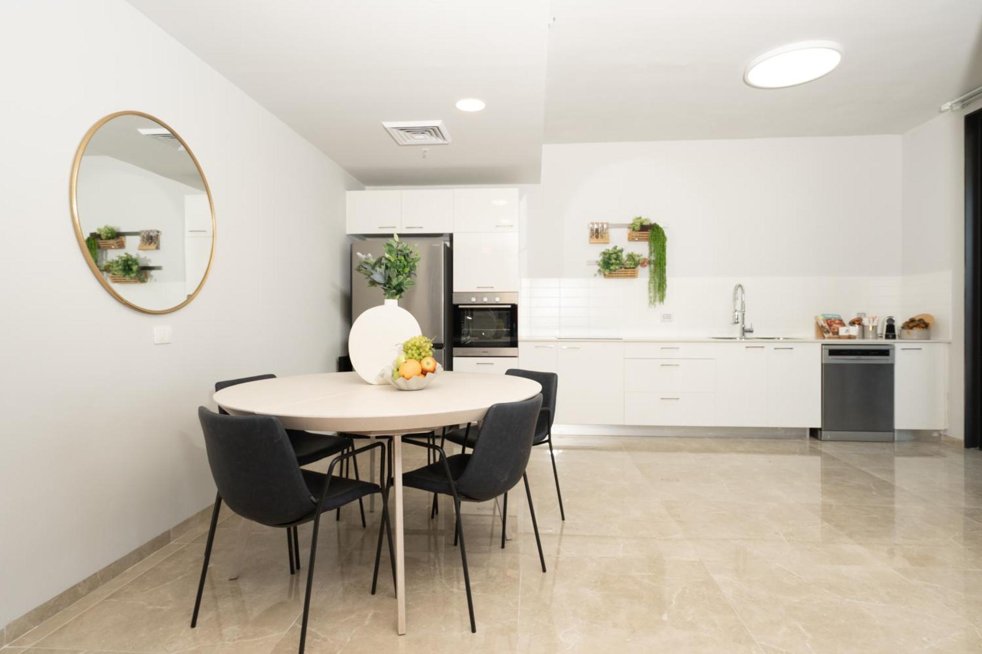 J-Tower Apartments エルサレム 部屋 写真